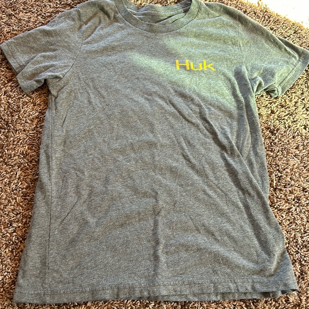 Huk tshirt